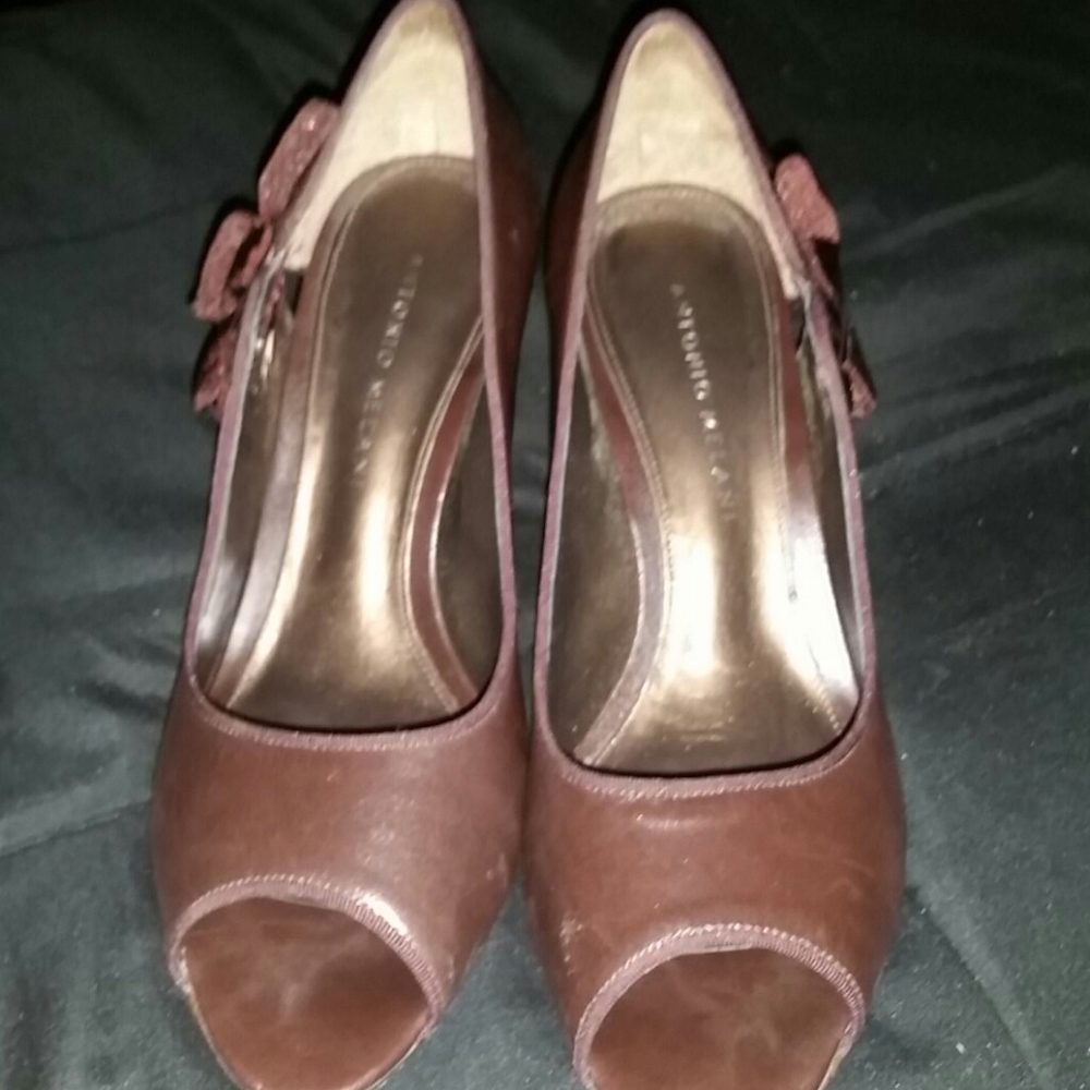 Brown  heels
